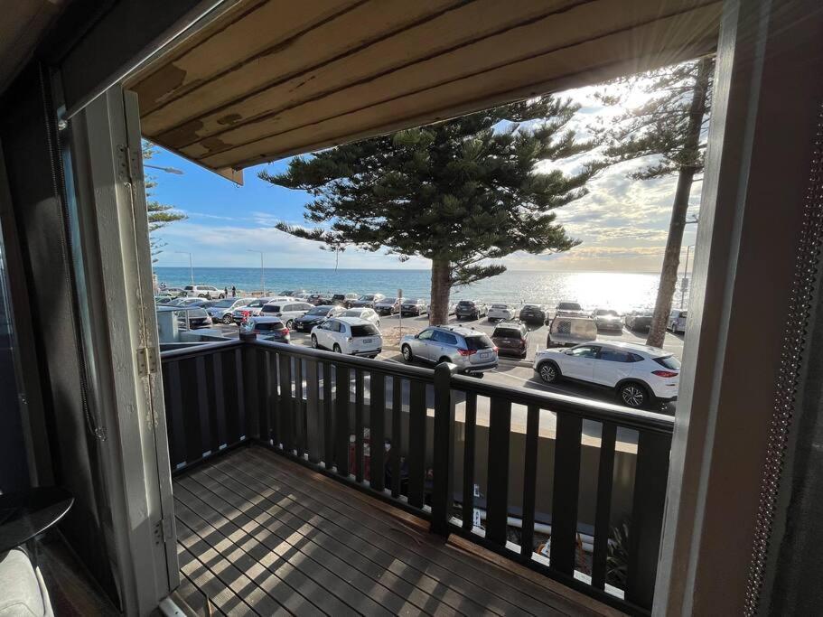 Rawsons Shack Beachfront Unit Suits Single Or Couple Henley Beach South Екстериор снимка